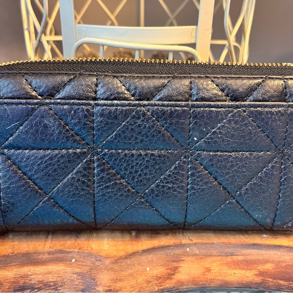 Kate Spade Whitaker Place Nisha Quilted Black Leather Wallet - Picture 4 of 7